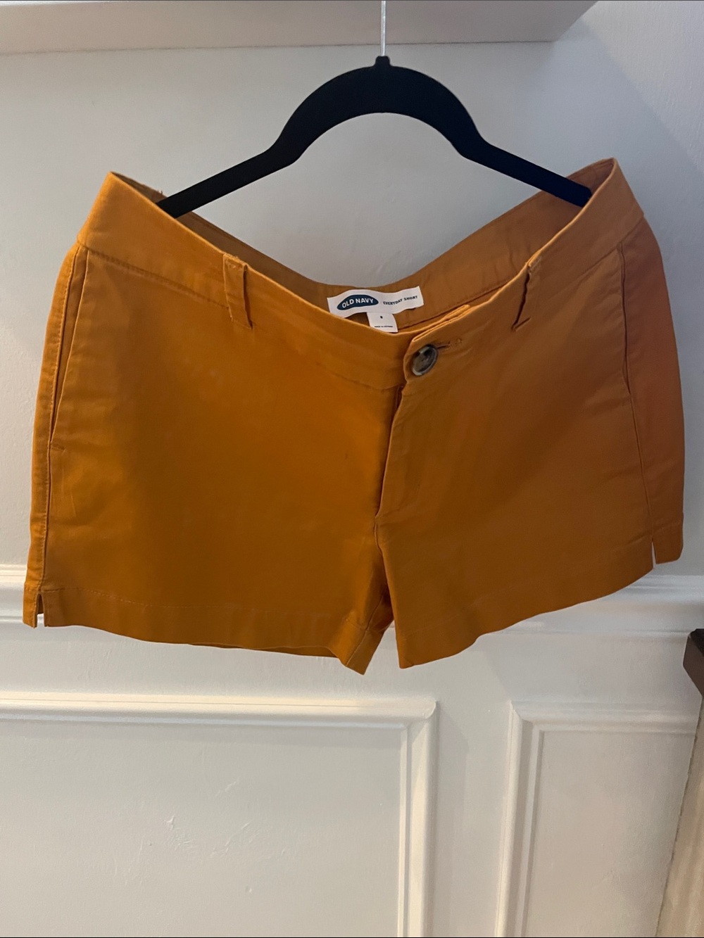Old Navy Women's Mustard High-Rise Flat-Front Shorts